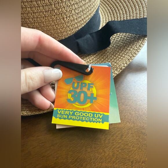 NWT Paper Straw Wide Brim Hat Sun Hat Tan Black Bow UPF 30+ Beach Pool Cruise - Picture 3 of 7